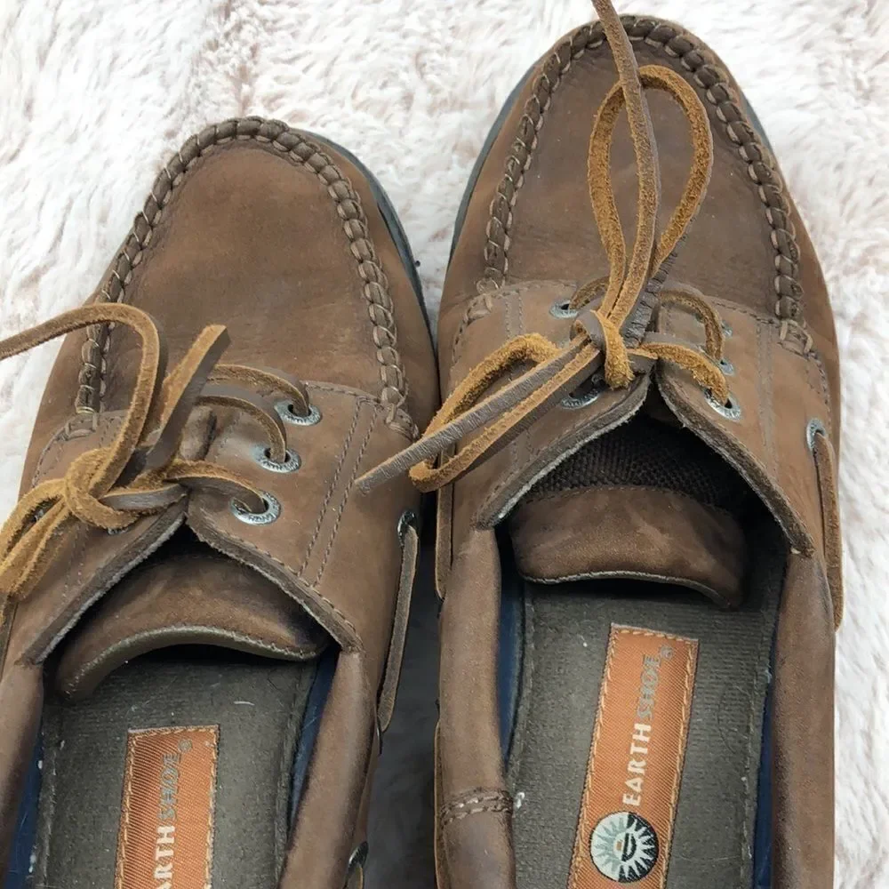 Earth Shoe Boone brown leather boat shoes